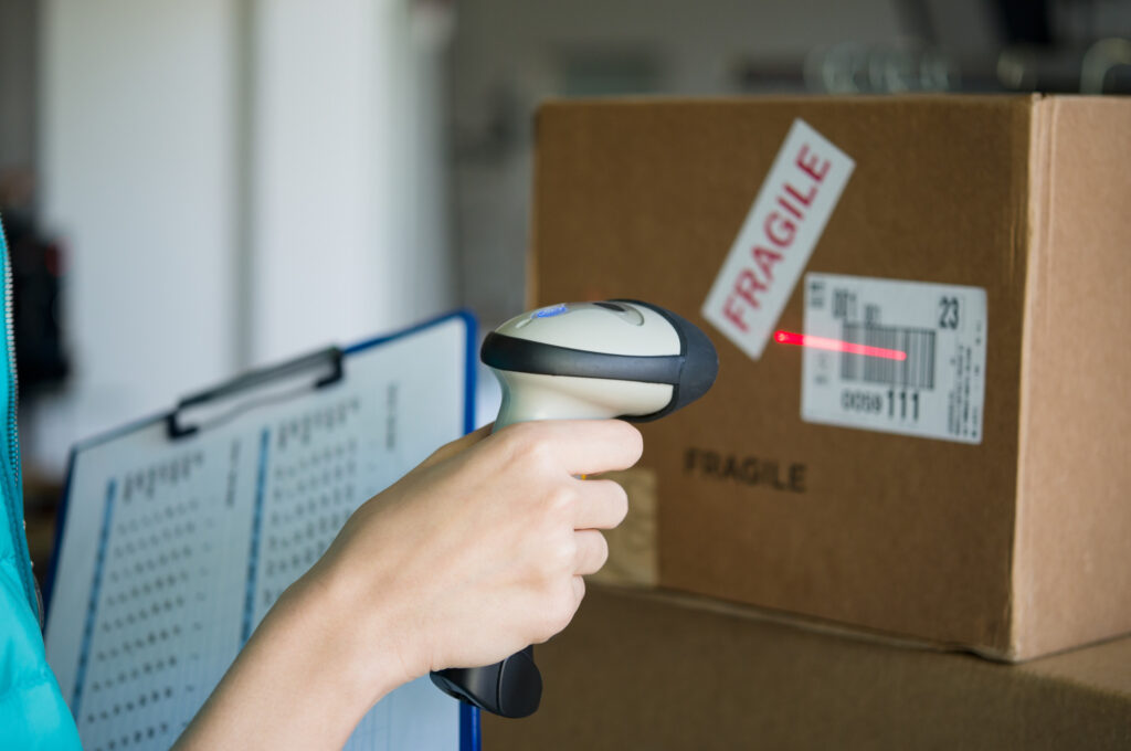 Comment sont utilisés les lecteurs code-barres pour le transport et la logistique ?